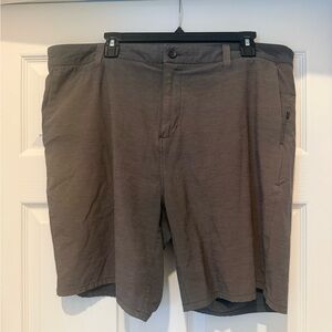 Vuori Men's Charcoal Flat Front Shorts